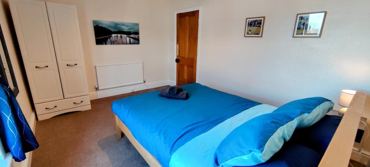 Rhubarb Terrace On The Coast - Sleeps 1-6 Villa Colwyn Bay Exteriör bild