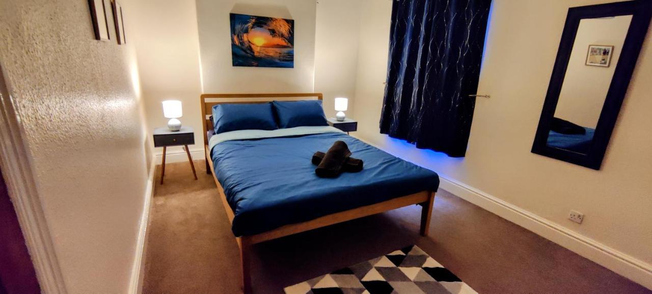 Rhubarb Terrace On The Coast - Sleeps 1-6 Villa Colwyn Bay Exteriör bild