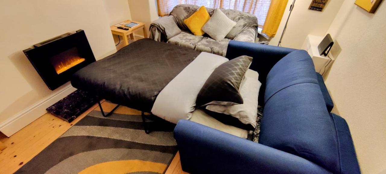 Rhubarb Terrace On The Coast - Sleeps 1-6 Villa Colwyn Bay Exteriör bild